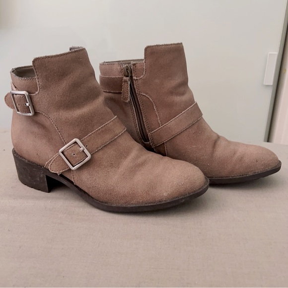 Cole Haan Rooney Short Ankle Boot (Size 6.5) - Picture 4 of 6